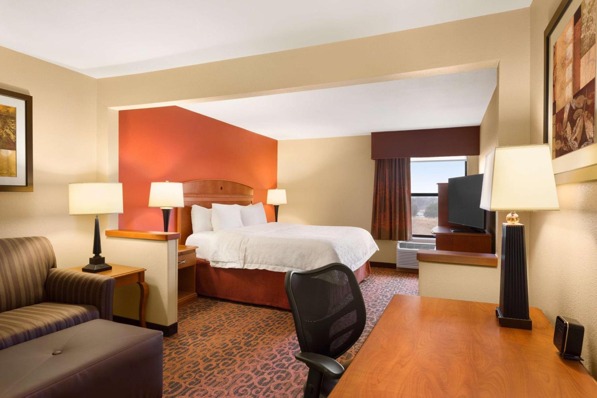 Hampton Inn Wichita-East Esterno foto