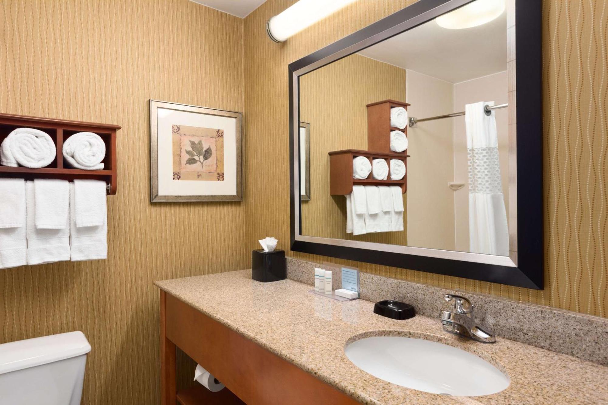 Hampton Inn Wichita-East Esterno foto