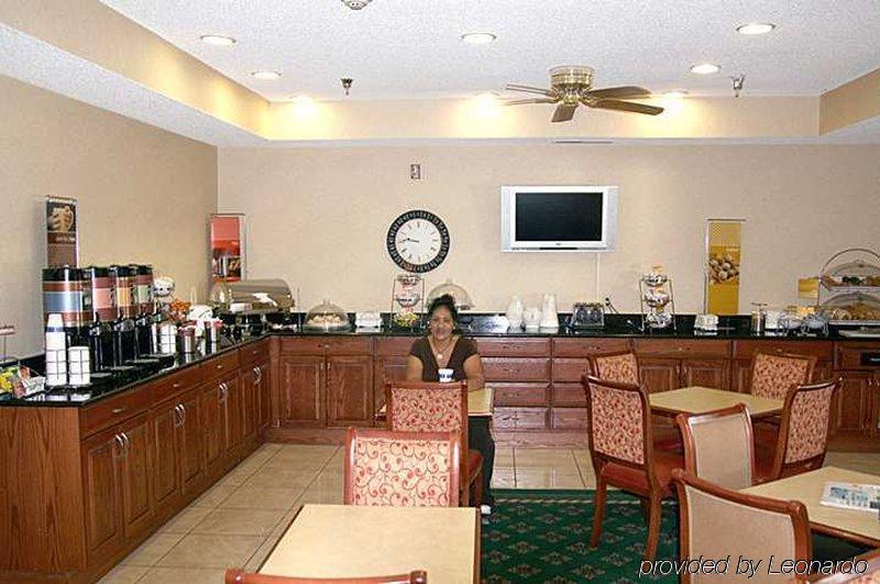 Hampton Inn Wichita-East Ristorante foto